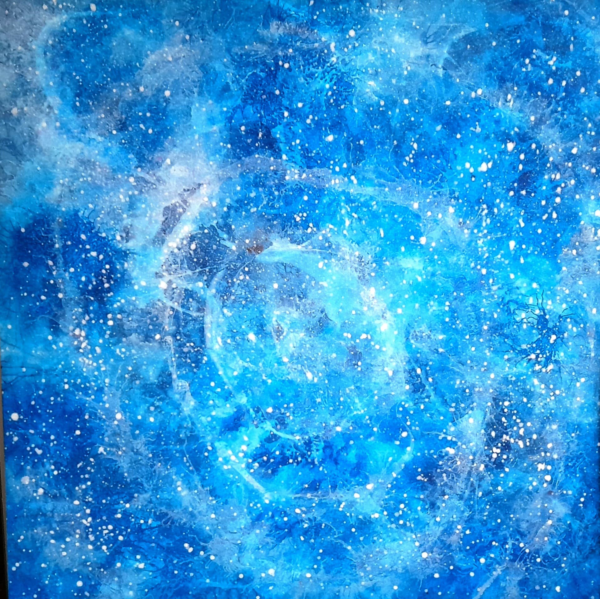Galaxie života – MDF + akryl + rám, 100 × 100 cm